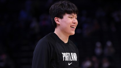 亿万28-混音主帅：大家都很喜欢瀚森 他喜欢和球队一起打球 彼此更舒服了