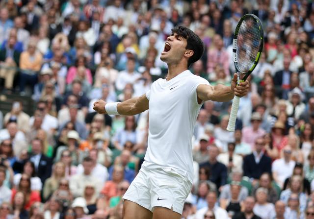 1720845683565073213.jpg (体育)(5)网球——温网:阿尔卡拉斯晋级男单决赛XxjpseC007020_20240713_PEPFN0A001.jpg